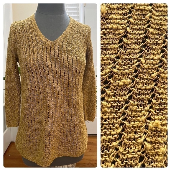 J. Jill Textured Open Stitch V Neck Top Style 223531 - Picture 2 of 14